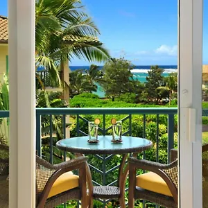 waipouil-beach-resort-penthouse-beautiful-oceanview.hotelsinhawaii.org/
